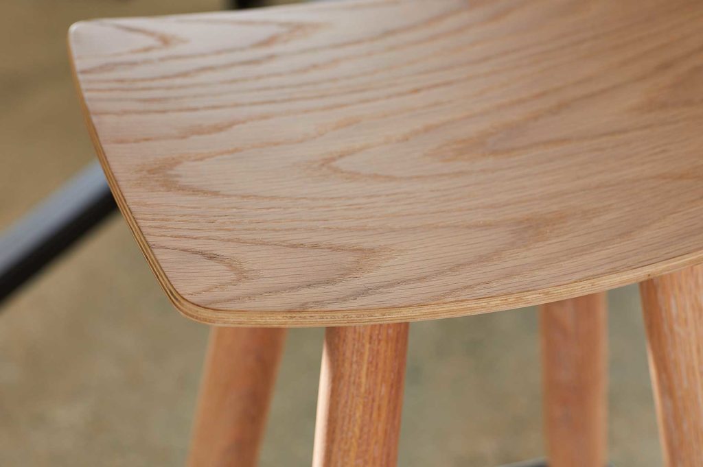 omena-stool-oak